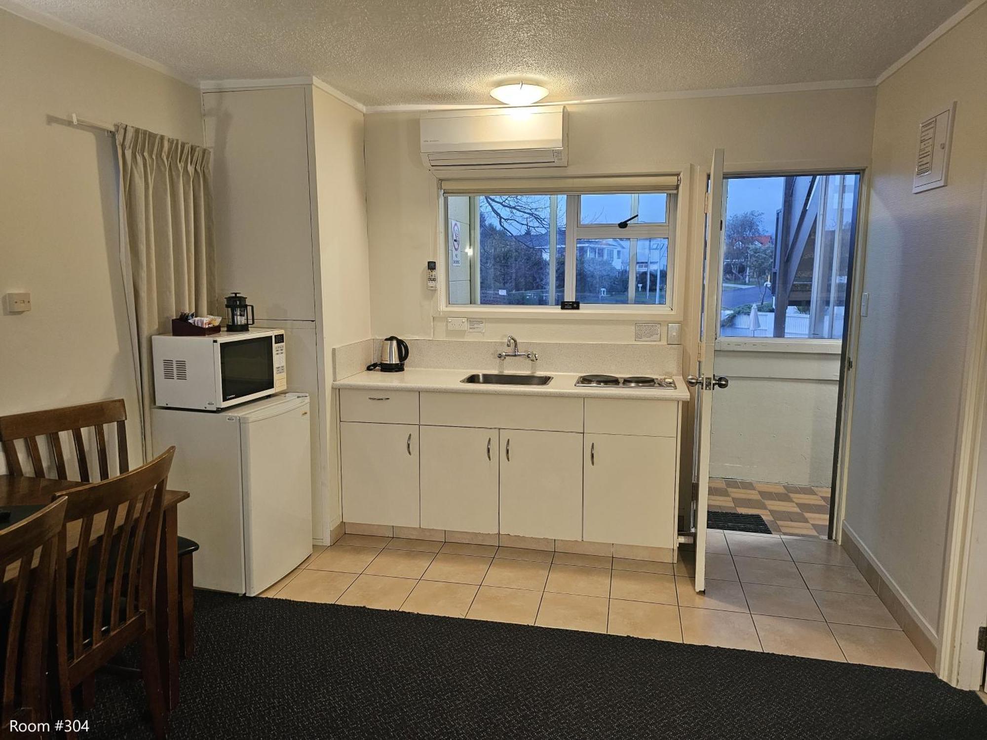 Tui Oaks Motel Таупо Экстерьер фото