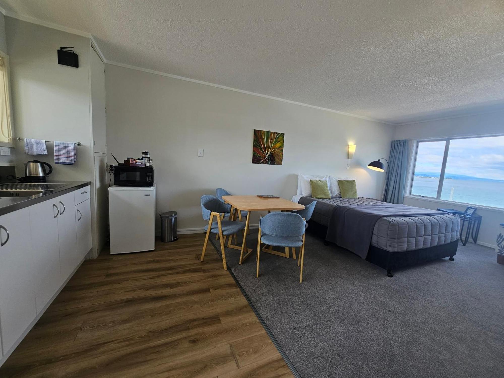 Tui Oaks Motel Таупо Экстерьер фото