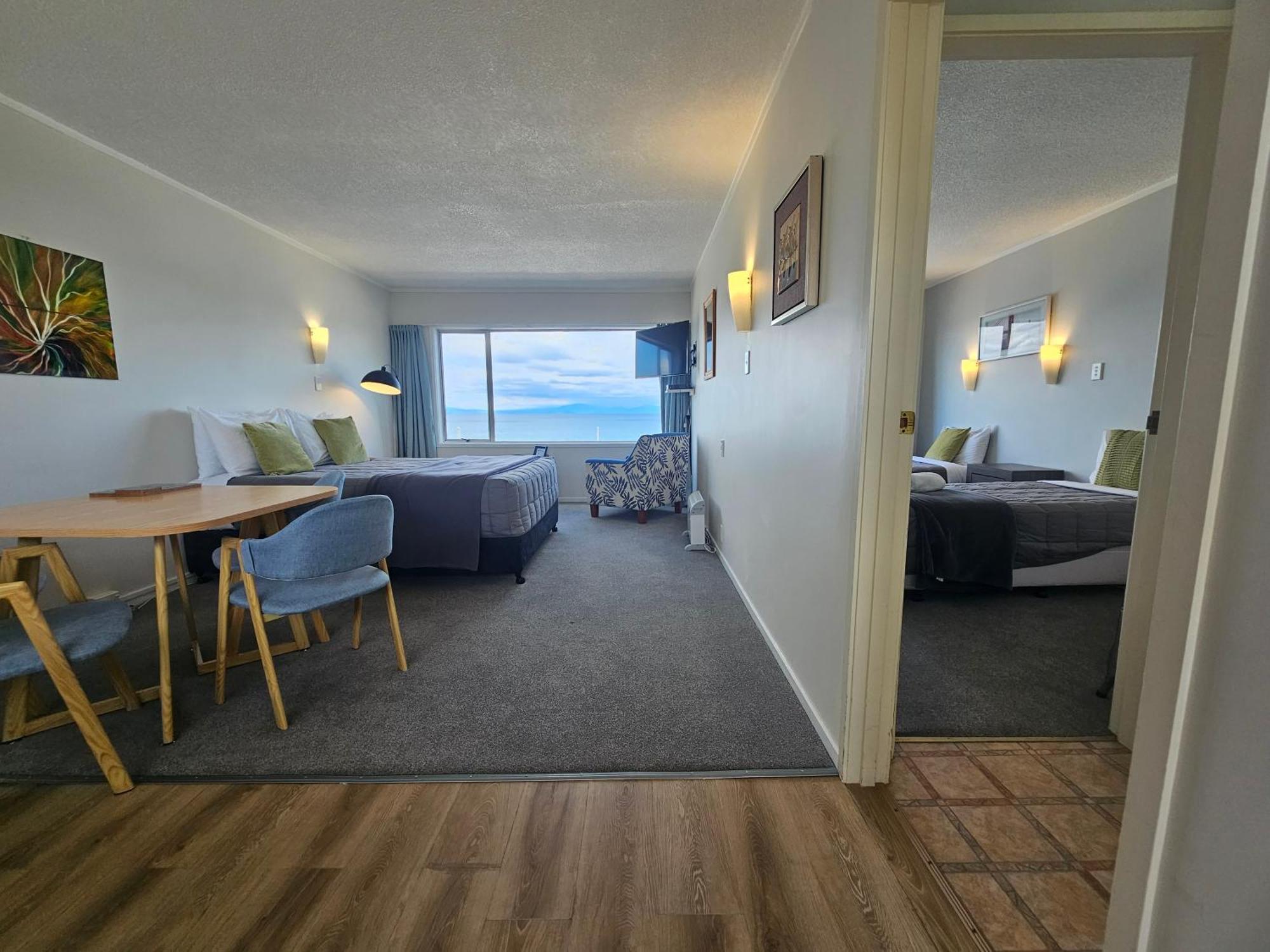 Tui Oaks Motel Таупо Экстерьер фото