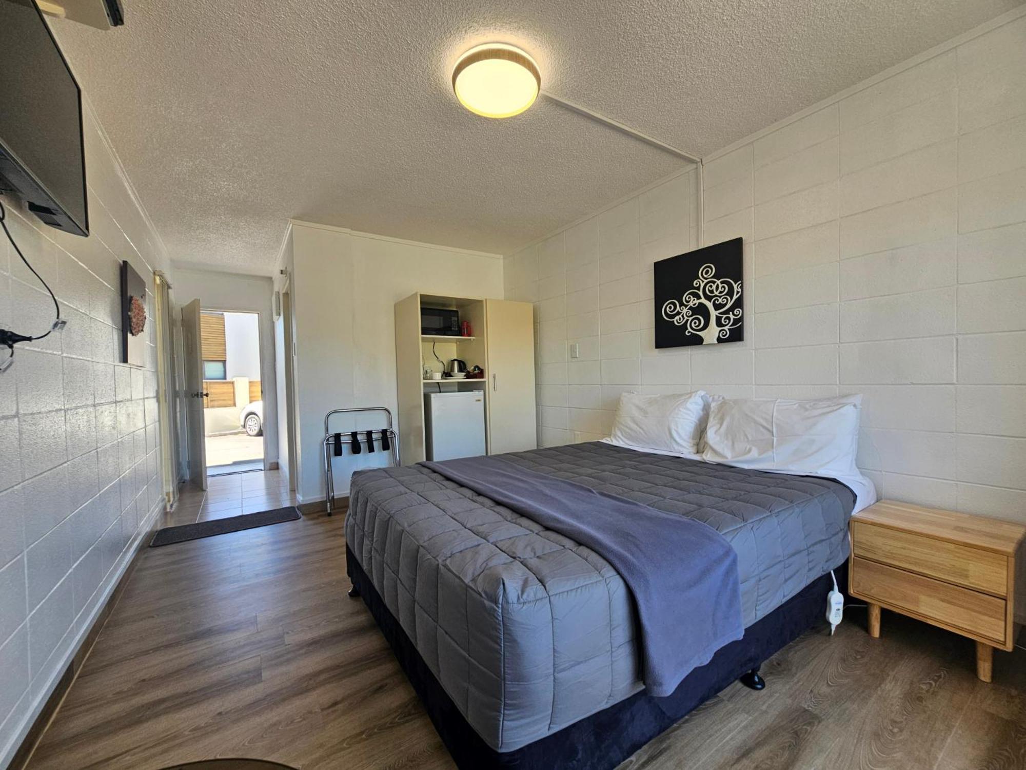 Tui Oaks Motel Таупо Экстерьер фото